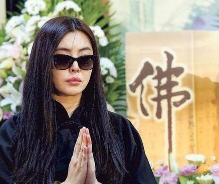 王祖賢到底情歸何處？